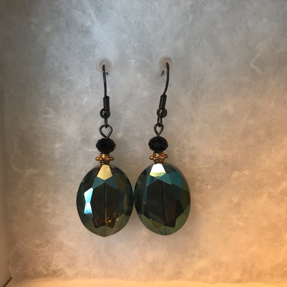 Premier Designs Emerald Isle Earrings